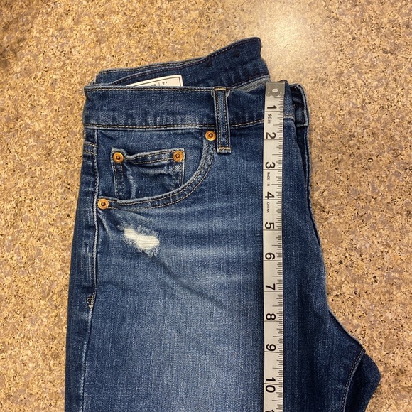 Gap Girlfriend Distressed Blue Jean Cropped Pants Unfinished Cuffs 26/2P Midrise - Picture 15 of 17